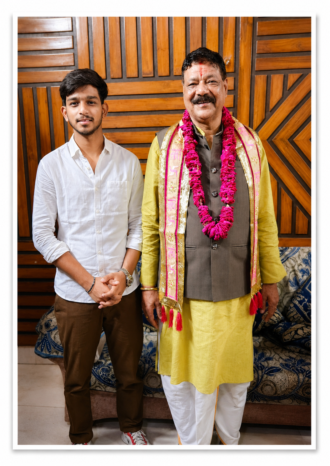 Krishna Kumar Singh meeting Pooran Prakash, MLA of Baldev Assembly Constituency, Mathura